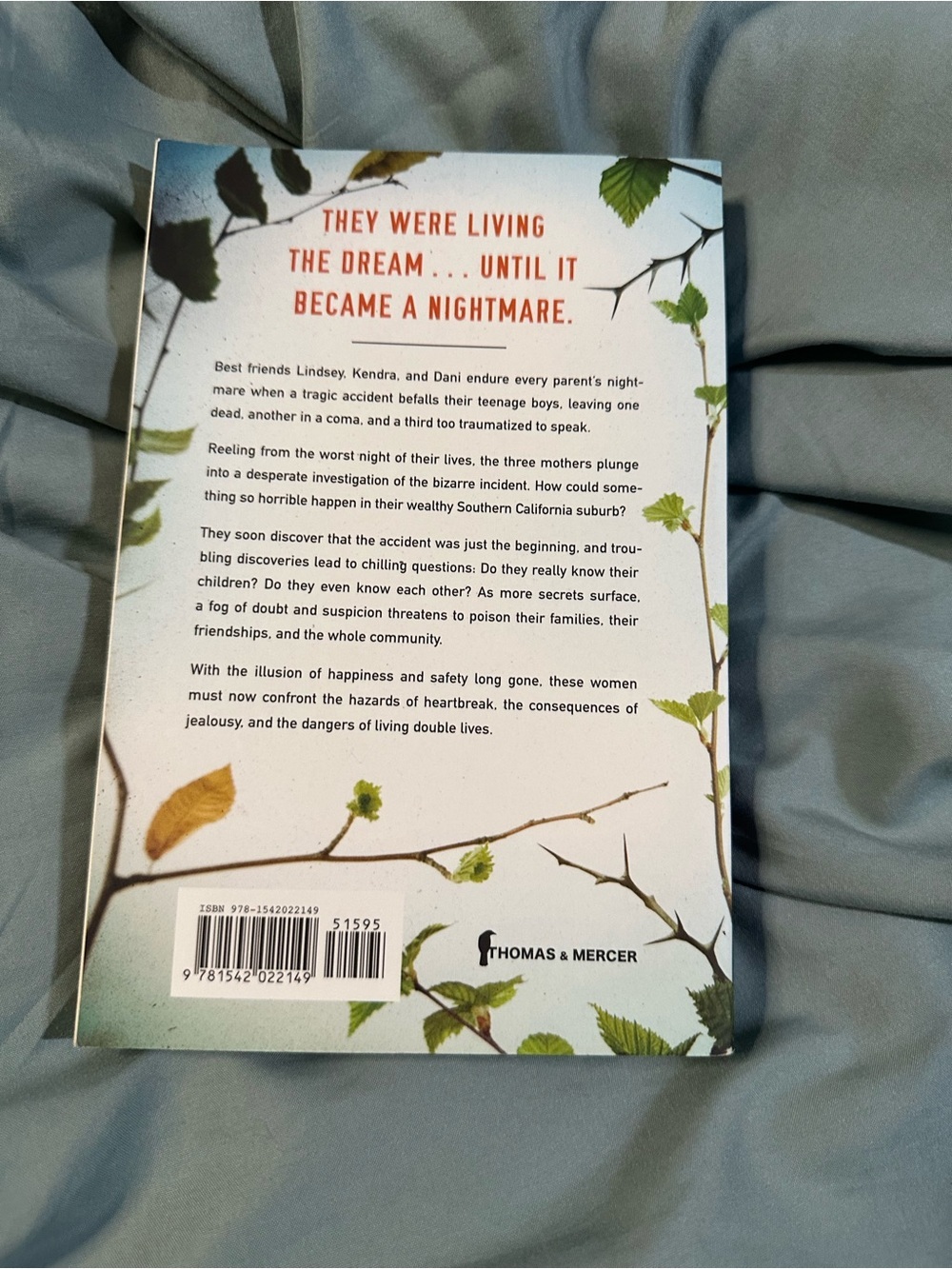 📚2 for $15 📚BOOK SALE - Lucinda Berry 'The Best of Friends' - Picture 2 of 3
